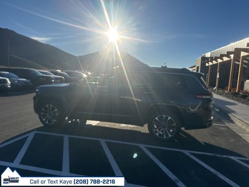 Used 2021 Jeep Grand Cherokee L Overland w/ Luxury Tech Group IV image 4