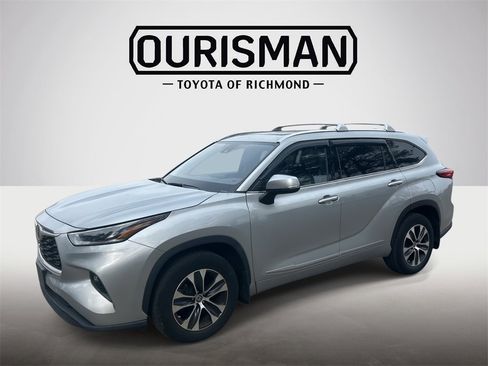 Certified 2021 Toyota Highlander XLE image 9