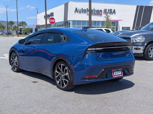 Used 2024 Toyota Prius Prime FWD image 3