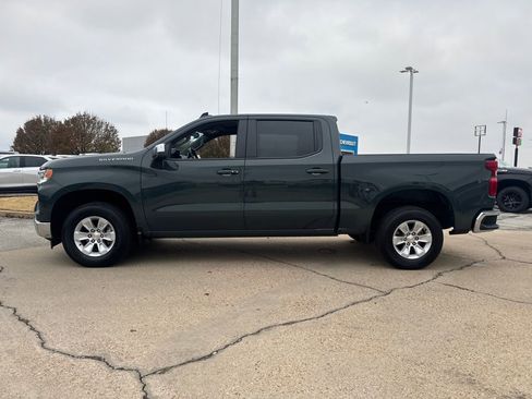 Used 2025 Chevrolet Silverado 1500 LT image 2