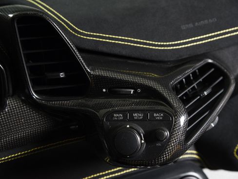 Used 2014 Ferrari 458 Speciale Coupe RWD image 21