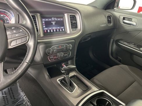 Used 2022 Dodge Charger SXT image 14
