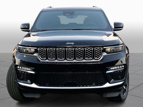 Used 2023 Jeep Grand Cherokee Summit image 4