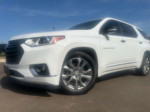 Used 2019 Chevrolet Traverse Premier w/ LPO, Blackout Package image 7