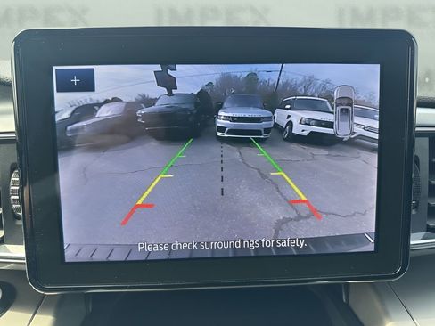 Used 2022 Ford Explorer XLT w/ Equipment Group 202A image 20