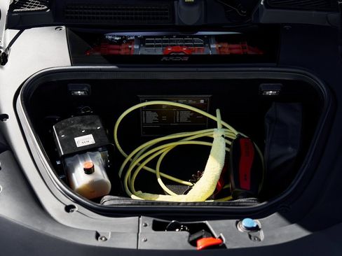 Used 2022 Ferrari SF90 Stradale image 19