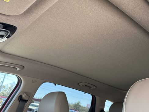 Used 2021 Hyundai Santa Fe Limited image 19