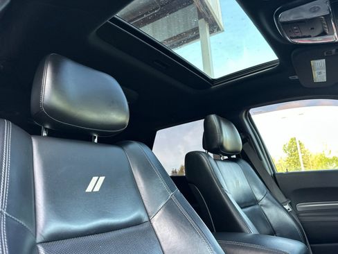 Used 2020 Dodge Durango R/T w/ Technology Group AWD/4WD image 16