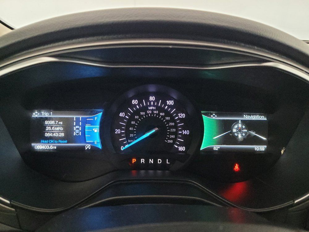 Used 2020 Ford Fusion SE FWD image 26
