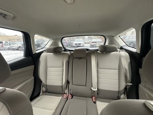 Used 2013 Ford C-MAX SE image 15