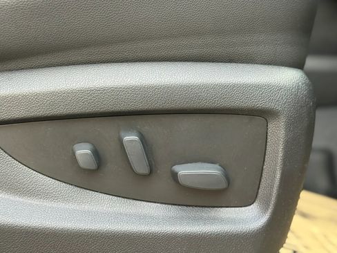 Used 2018 Chevrolet Tahoe LT AWD/4WD image 56