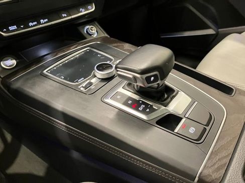 Used 2018 Audi Q5 Prestige w/ Prestige Package AWD/4WD image 37