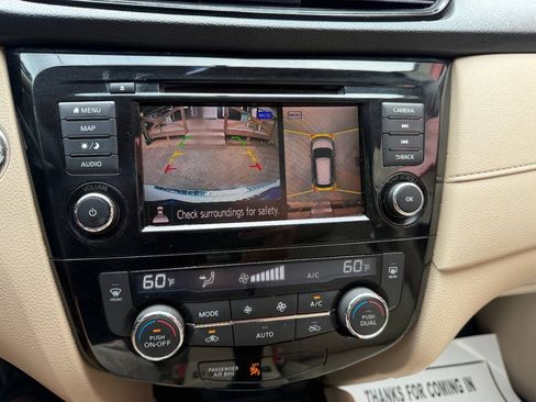 Used 2018 Nissan Rogue SV w/ Premium Package FWD image 25