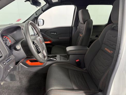 Used 2024 Nissan Frontier Pro-X w/ Pro Convenience Package image 23