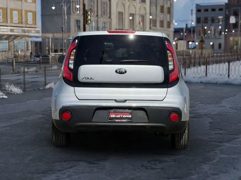 Used 2017 Kia Soul image 5