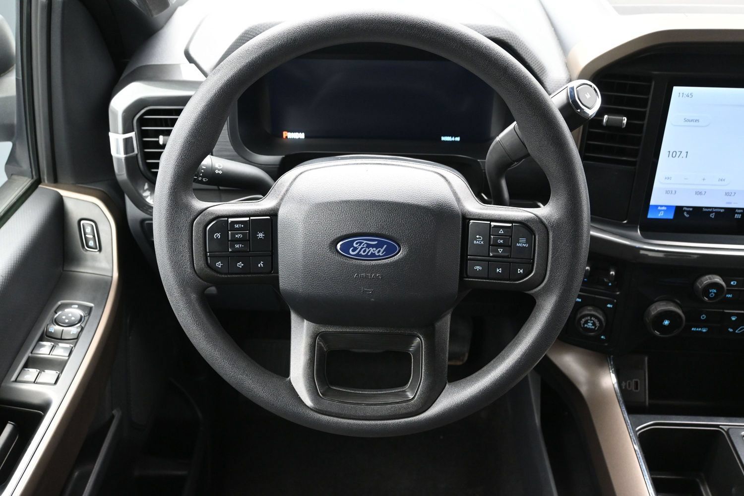 Used 2025 Ford F150 STX w/ Equipment Group 201A FX4 AWD/4WD image 15