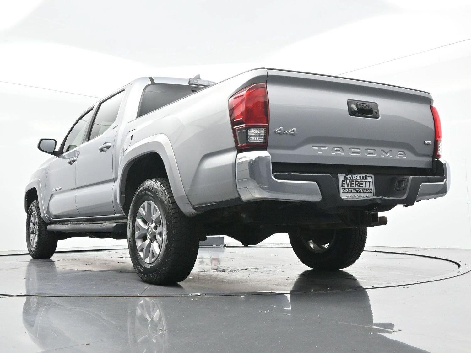 Used 2019 Toyota Tacoma SR5 AWD/4WD image 41