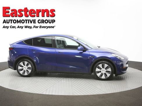 Used 2022 Tesla Model Y Long Range image 40