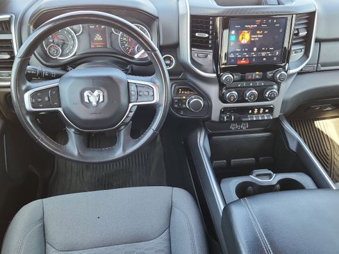 Used 2025 RAM 1500 Big Horn AWD/4WD image 12