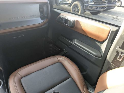 Certified 2024 Ford Bronco Outer Banks AWD/4WD image 17
