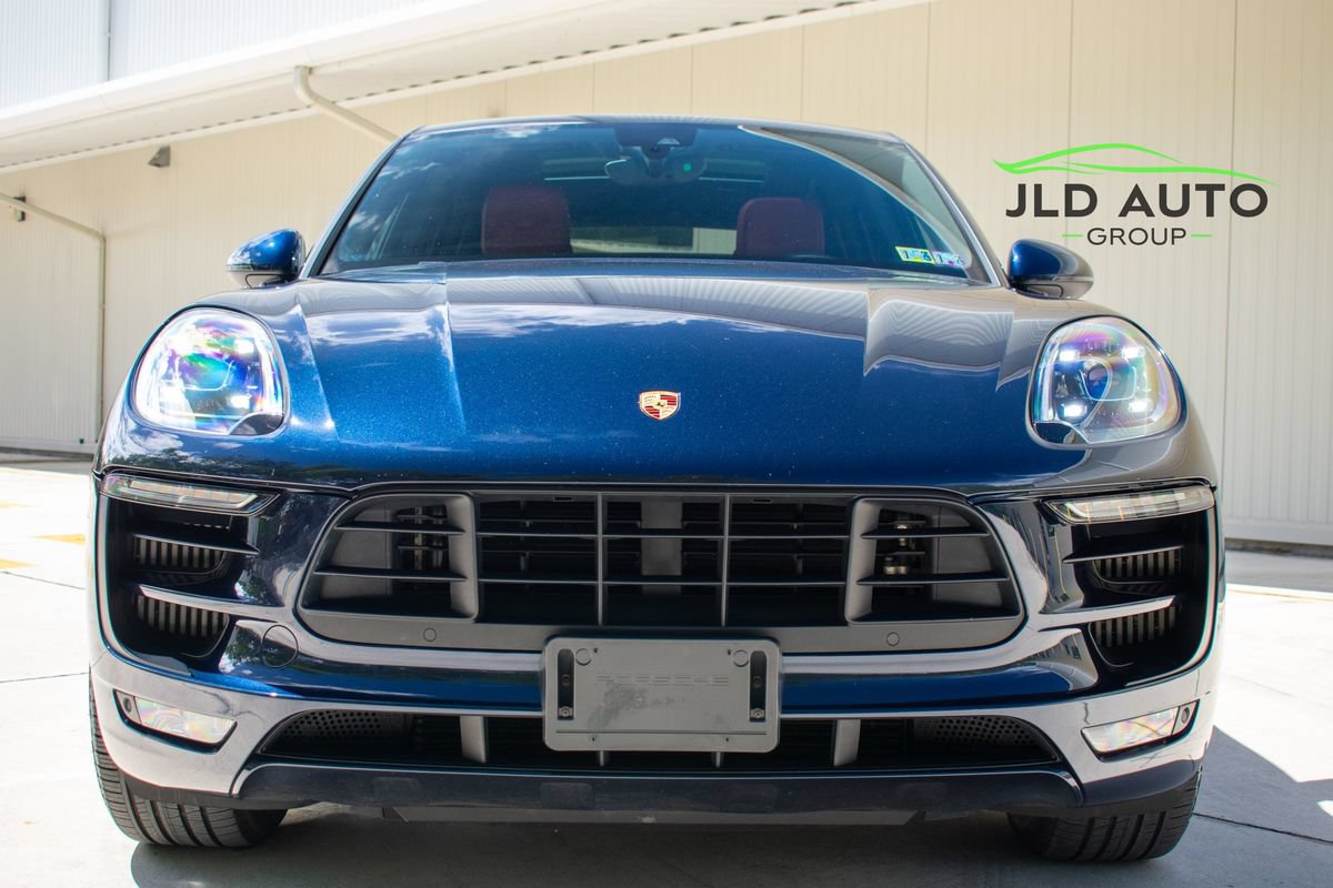 Used 2018 Porsche Macan GTS w/ Premium Package Plus AWD/4WD image 2
