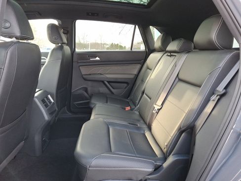 Certified 2021 Volkswagen Atlas Cross Sport SEL image 11