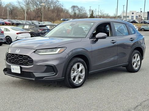 Used 2023 Honda HR-V LX image 3