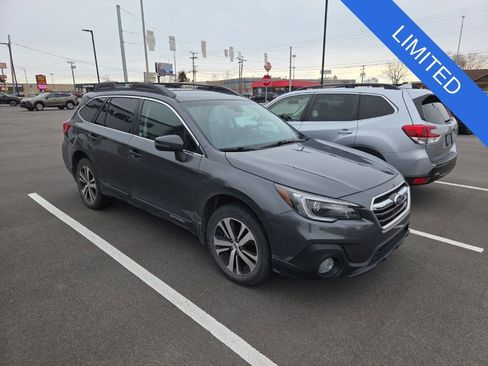 Used 2018 Subaru Outback 2.5i Limited image 1