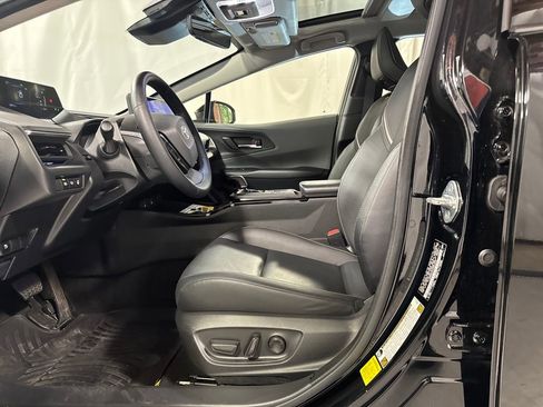 Used 2024 Toyota Prius XLE image 3