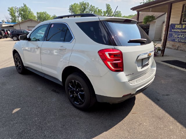 Used 2017 Chevrolet Equinox LT w/ Convenience Package FWD image 4