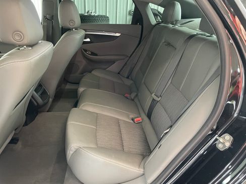Used 2018 Chevrolet Impala LS FWD image 18