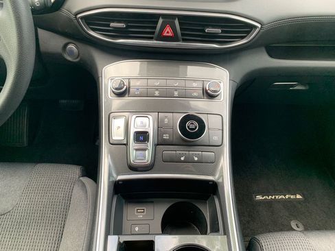 Used 2022 Hyundai Santa Fe SEL FWD image 17