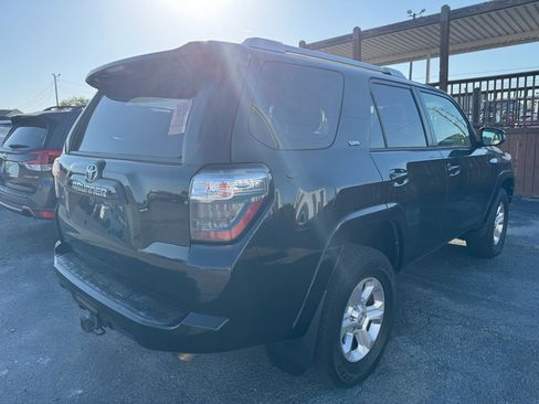 Used 2018 Toyota 4Runner SR5 Premium AWD/4WD image 3