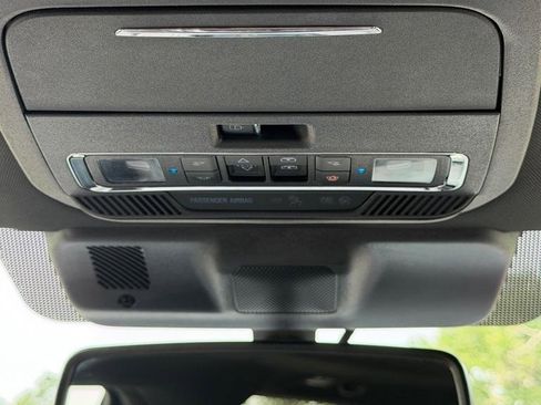 Used 2022 Ford F150 Lariat AWD/4WD image 30