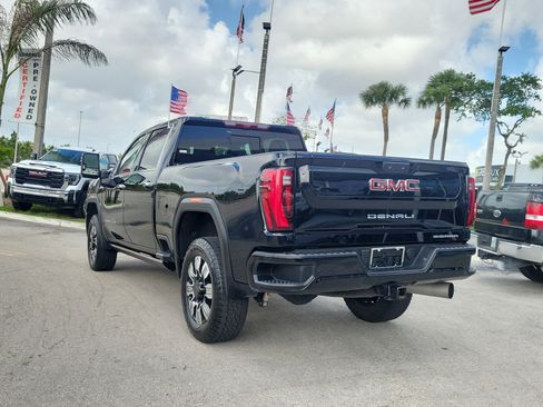 Used 2024 GMC Sierra 2500 Denali w/ Denali Reserve Package AWD/4WD image 7