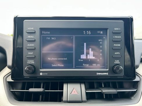 Used 2021 Toyota RAV4 XLE w/ Convenience Package AWD/4WD image 18