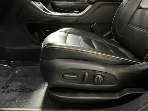 Used 2023 GMC Acadia Denali w/ Denali Technology Package image 22