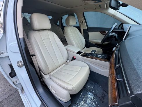 Used 2017 Audi A4 2.0T Premium Plus image 21