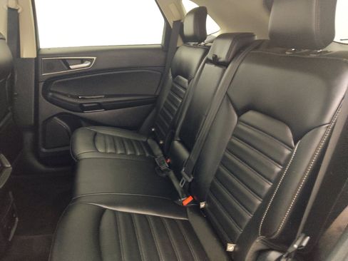 Used 2020 Ford Edge SEL w/ Convenience Package FWD image 18
