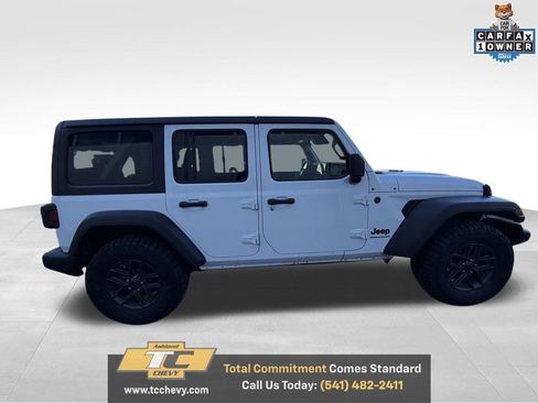Used 2024 Jeep Wrangler Sport S image 6