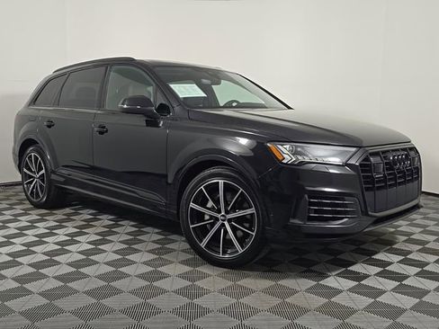Used 2023 Audi Q7 3.0T Prestige AWD/4WD image 9