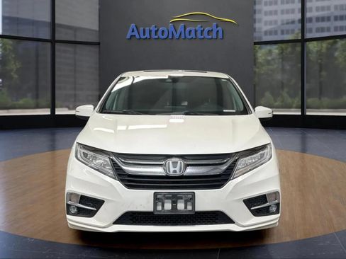 Used 2018 Honda Odyssey Touring image 2