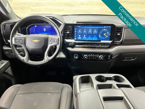 Used 2024 Chevrolet Silverado 1500 LT AWD/4WD image 2