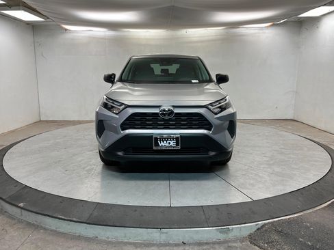 Used 2024 Toyota RAV4 LE image 9