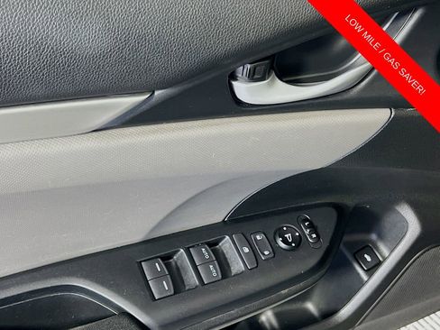 Used 2019 Honda Civic LX image 17