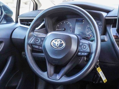Certified 2025 Toyota Corolla LE image 16