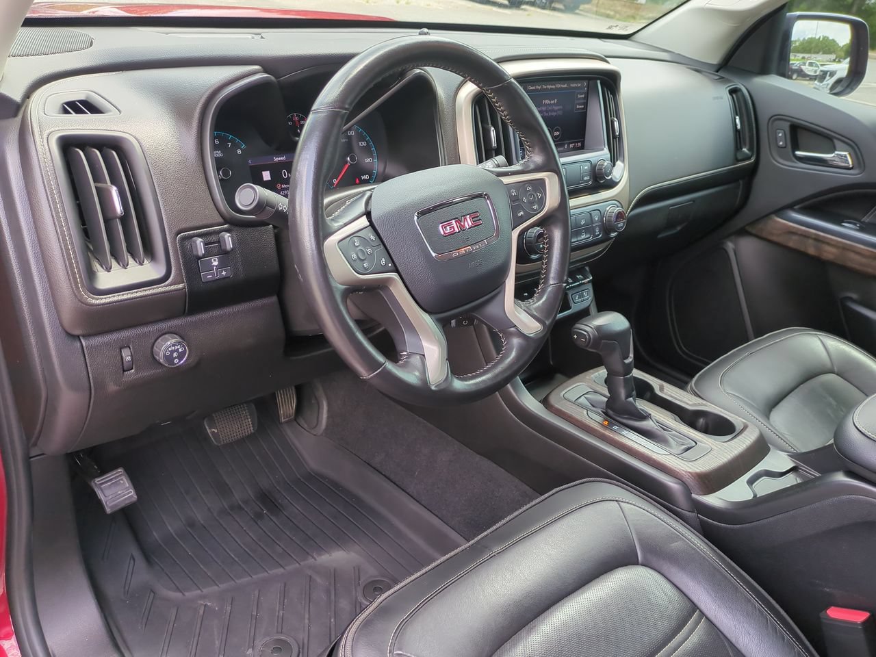 Used 2021 GMC Canyon Denali RWD image 10