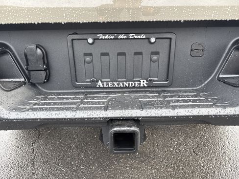 New 2026 Ford Ranger XLT w/ Equipment Group 301A High AWD/4WD image 8
