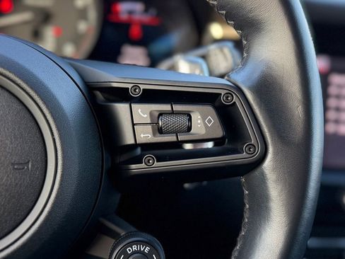 Used 2023 Porsche Macan Turbo image 13