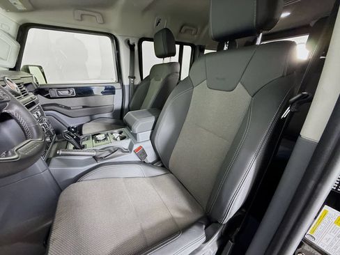 Used 2024 INEOS Grenadier AWD/4WD image 5